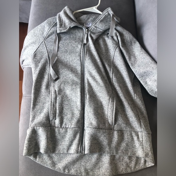 Gray zip up jacket. Size girls XL (16-18) but perfectly fits womens XS and S - Picture 3 of 3